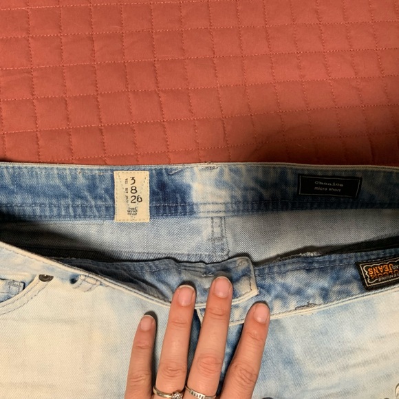 Volcom Booty Shorts - Picture 3 of 3